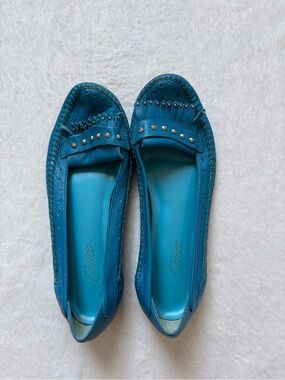 Vintage teal leather shoes made in Brazil